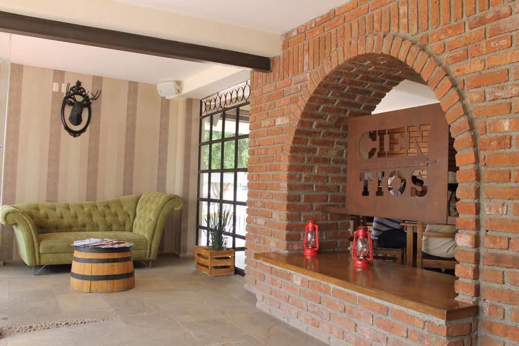 Hotel Suites Mexico Plaza Leon Campestre Exterior foto
